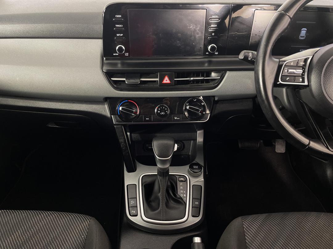 Photo '18' of KIA Seltos