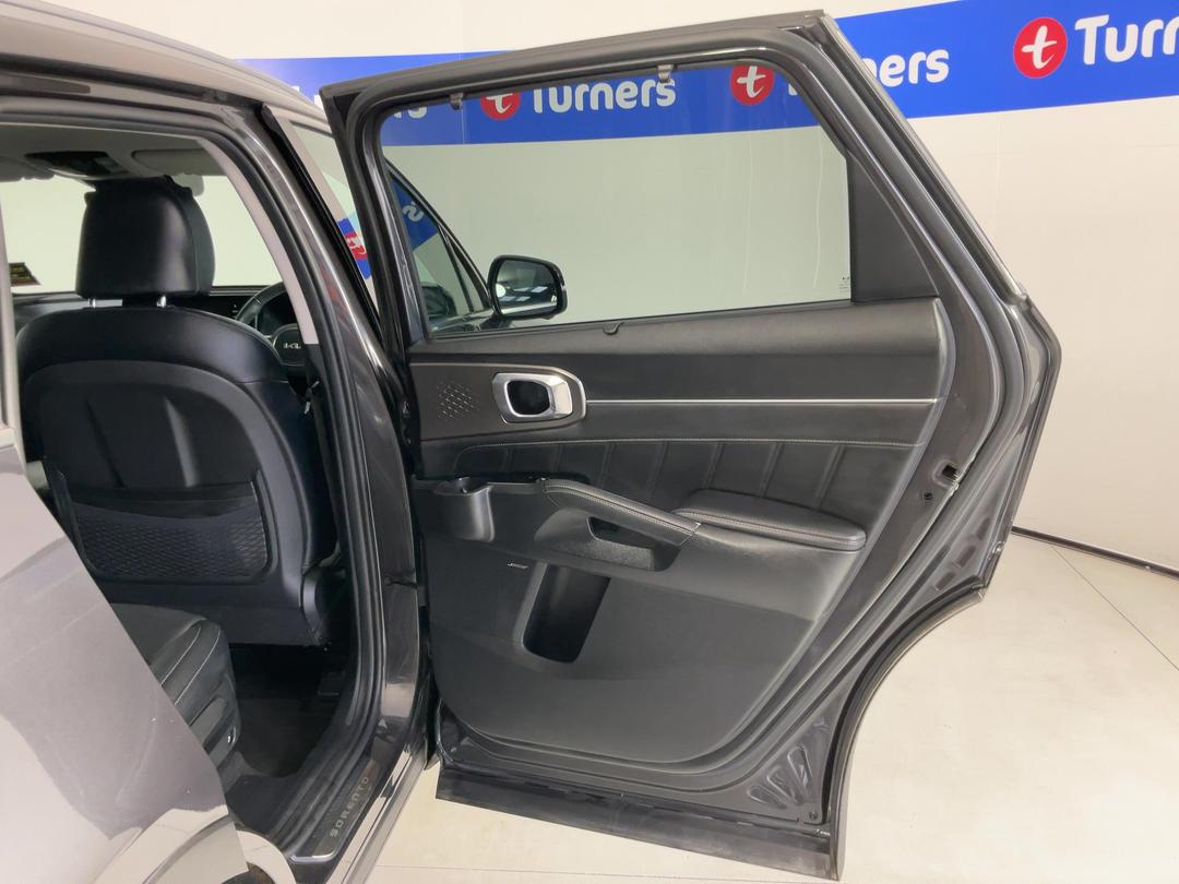 Photo '19' of KIA Sorento