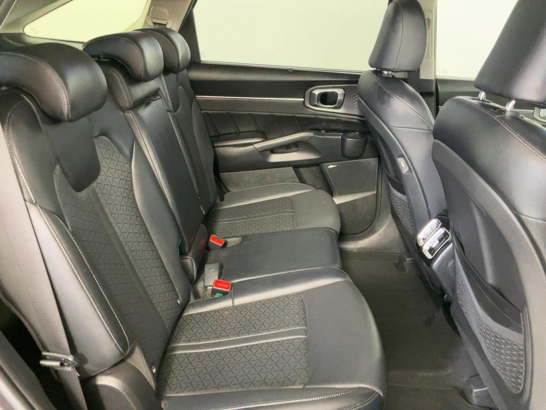 Photo '20' of KIA Sorento