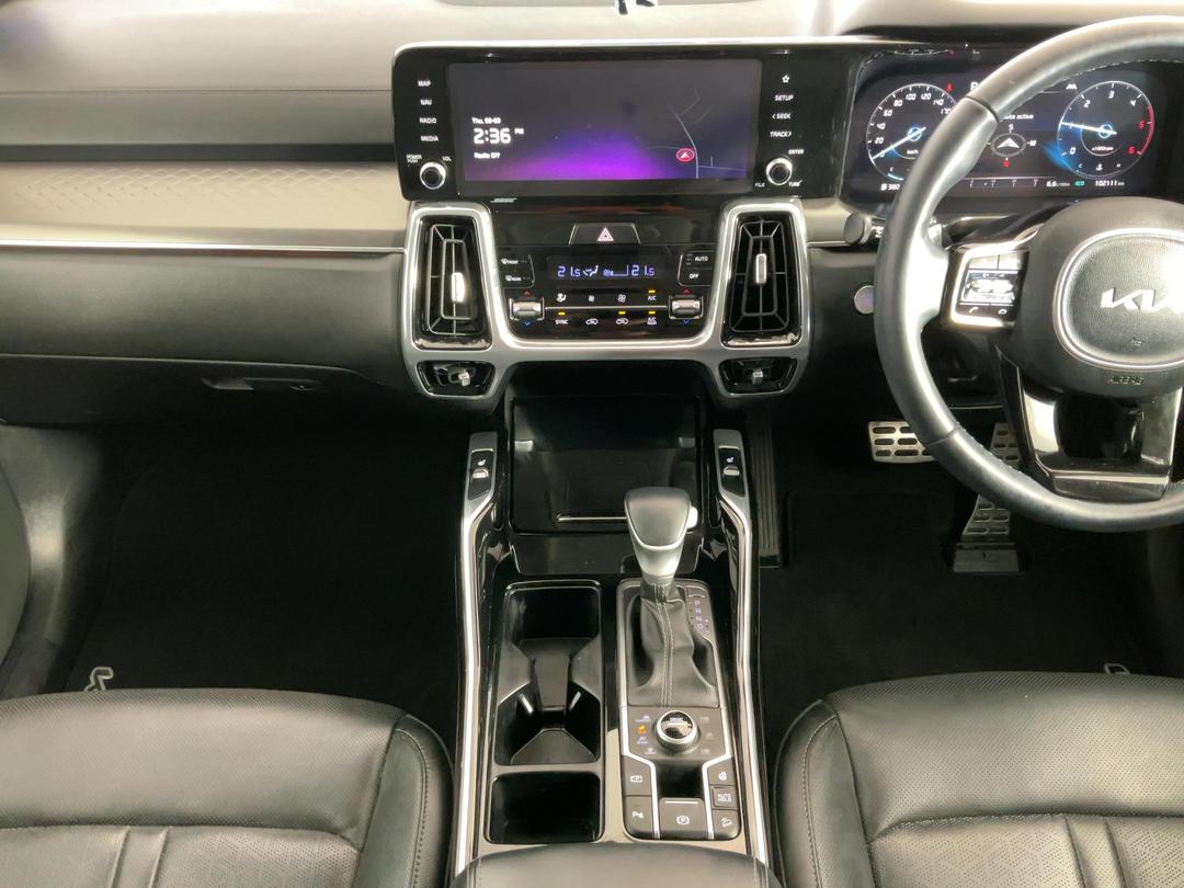 Photo '18' of KIA Sorento