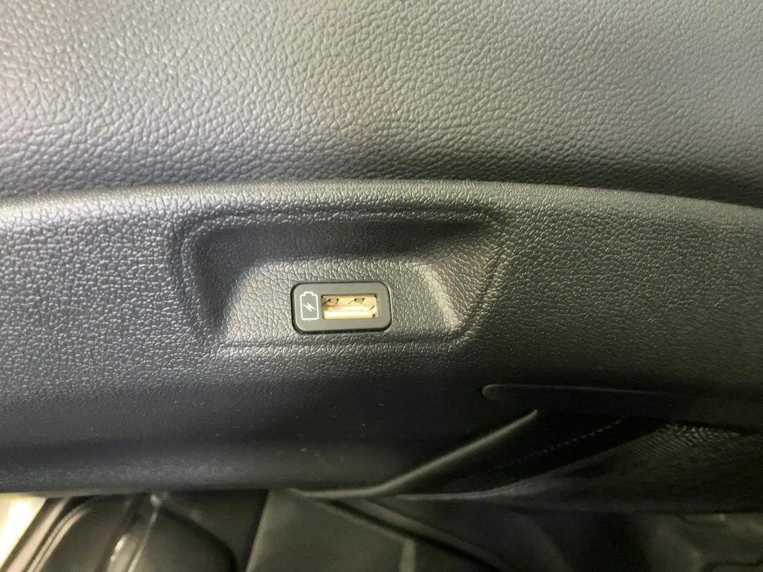Photo '23' of KIA Sorento