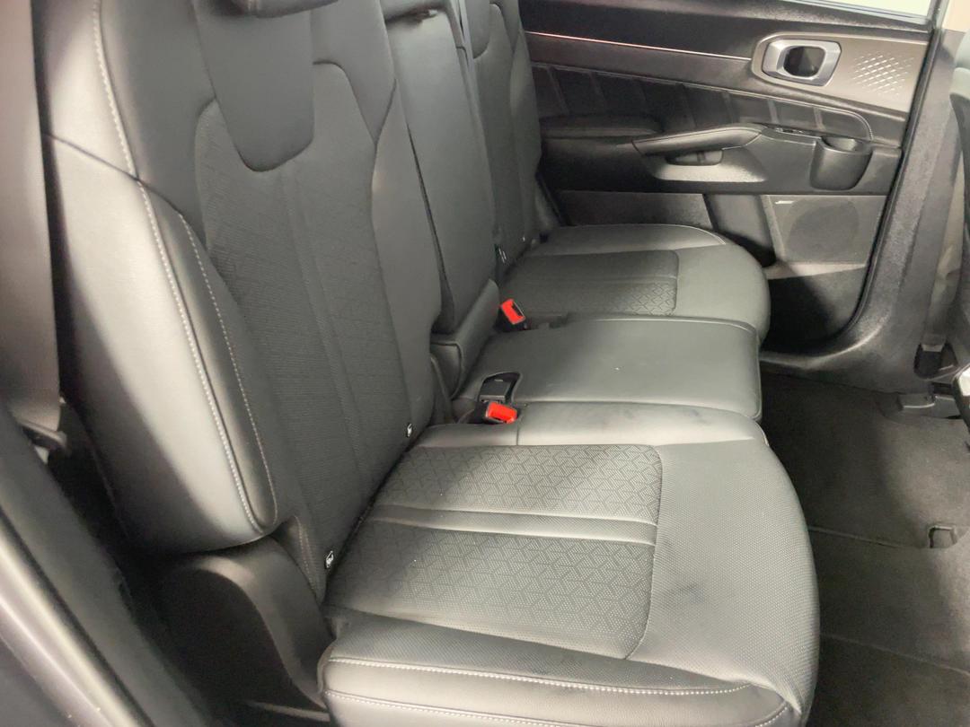 Photo '20' of KIA Sorento