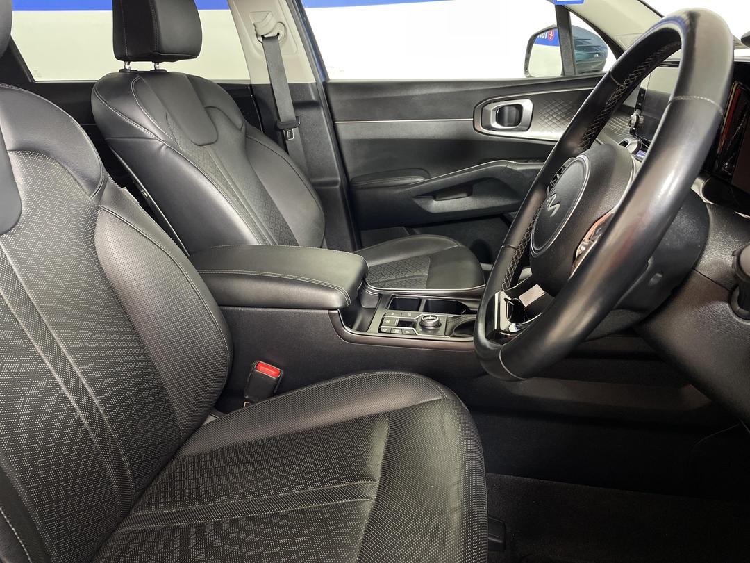 Photo '16' of KIA Sorento