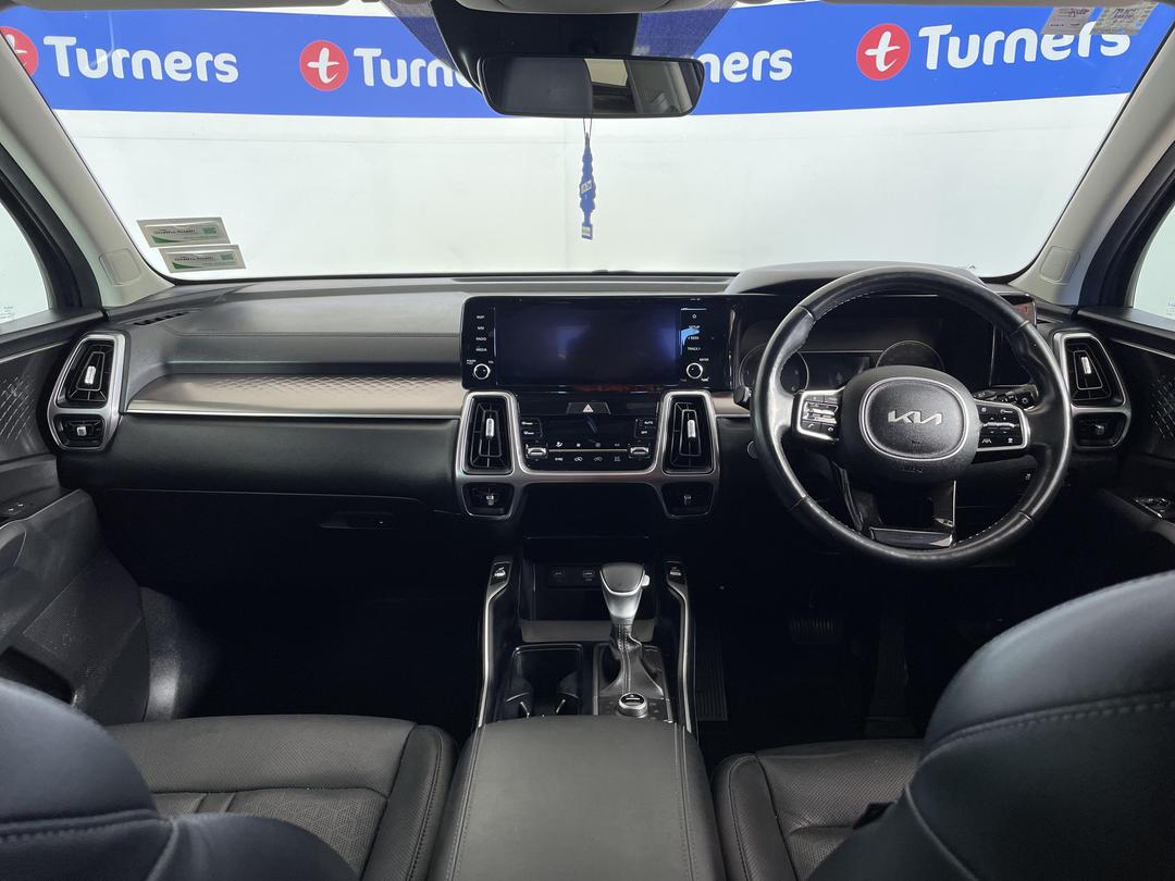 Photo '17' of KIA Sorento