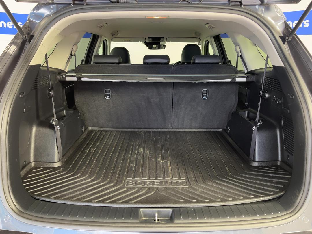 Photo '14' of KIA Sorento
