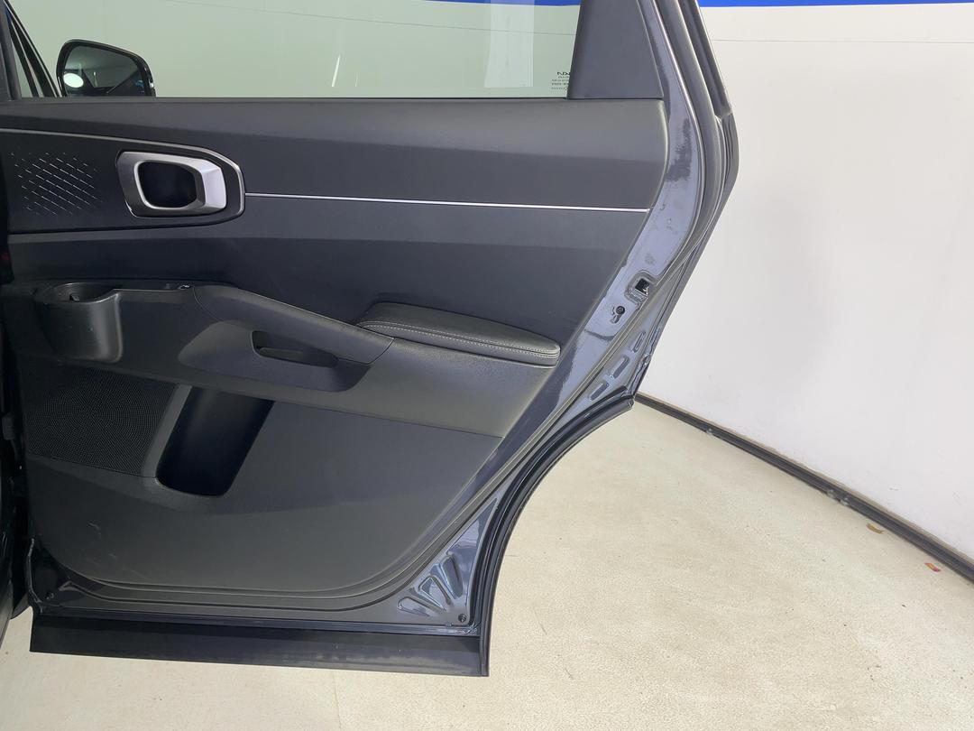 Photo '19' of KIA Sorento