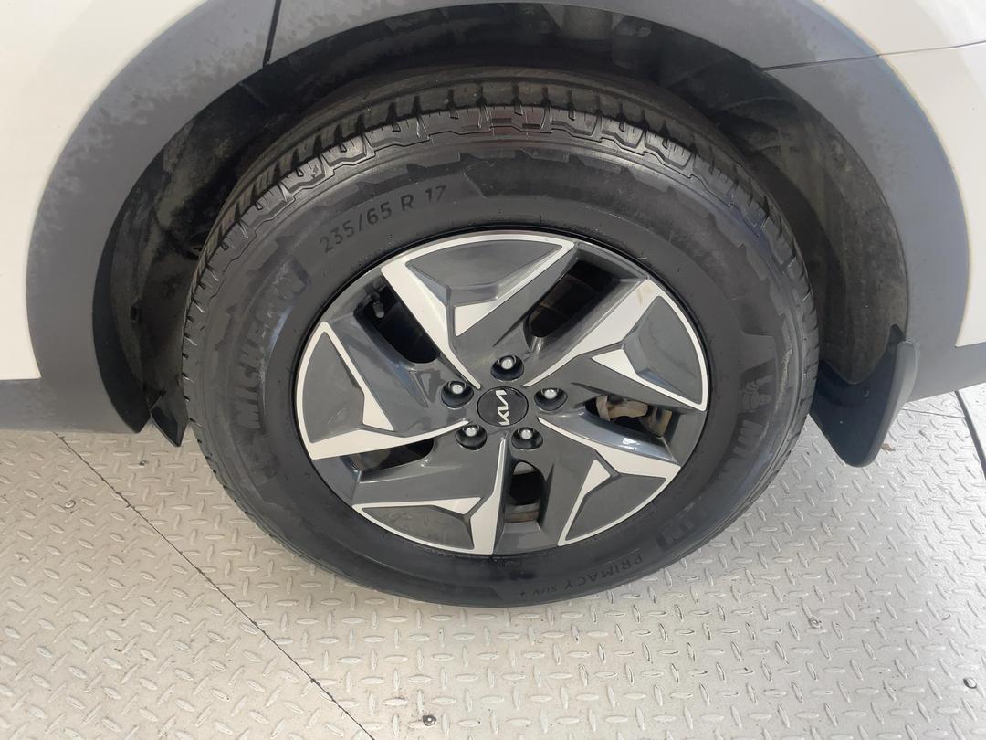 Photo '11' of KIA Sorento