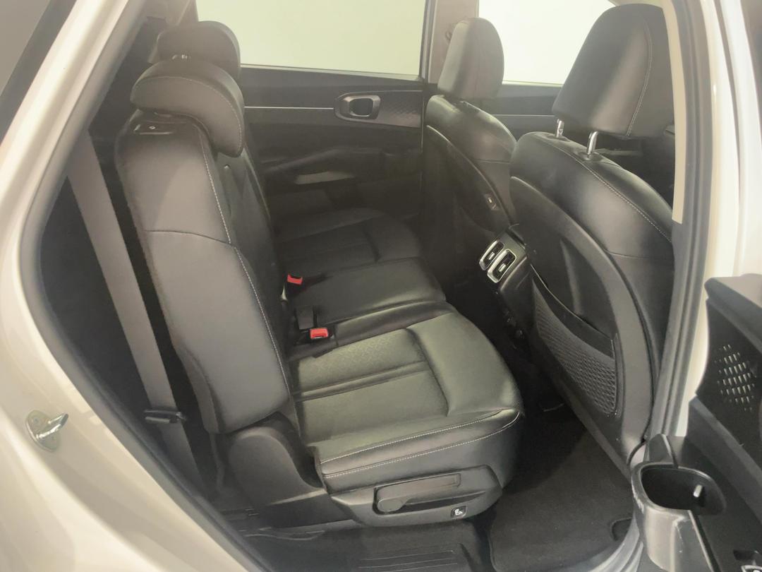 Photo '20' of KIA Sorento