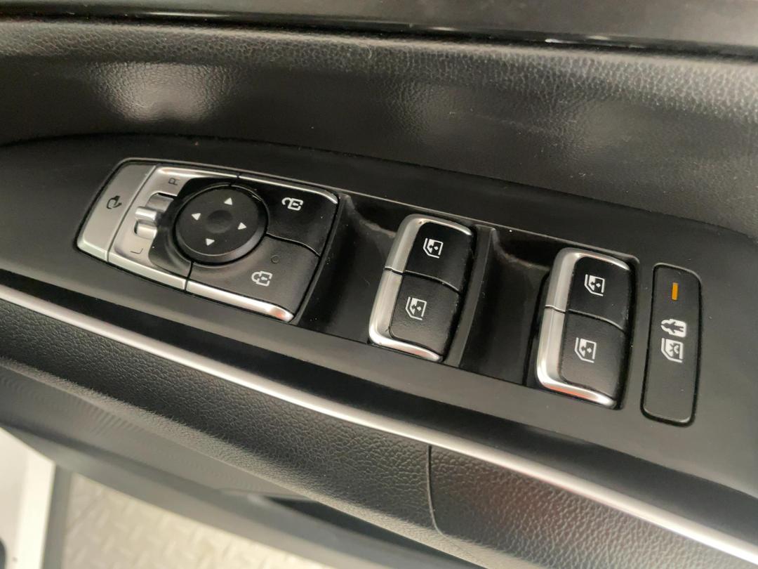 Photo '25' of KIA Sorento