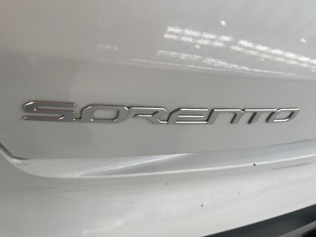 Photo '38' of KIA Sorento