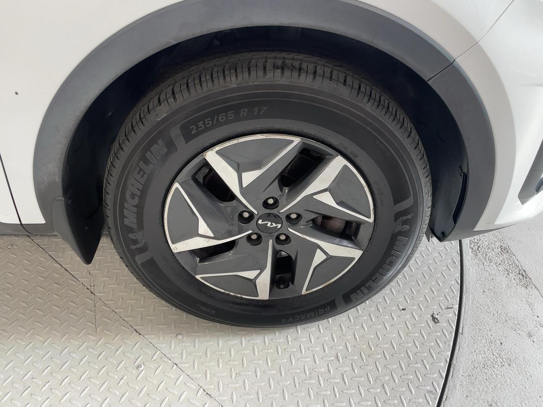 Photo '9' of KIA Sorento