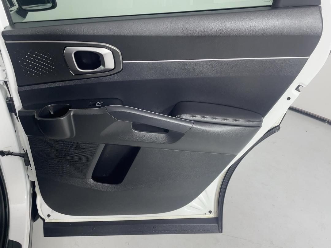 Photo '19' of KIA Sorento