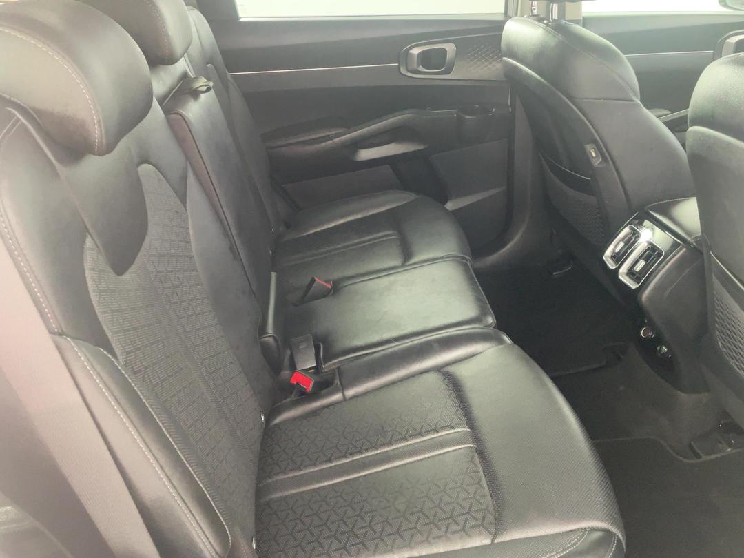 Photo '20' of KIA Sorento