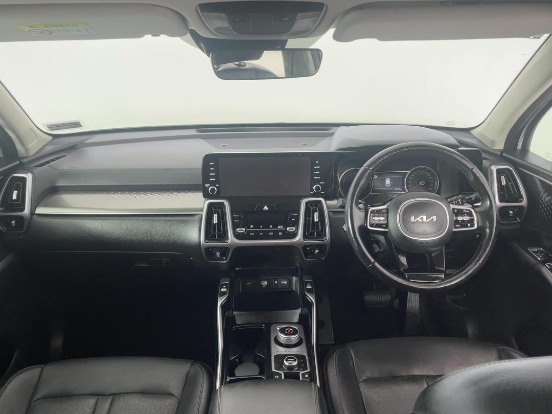 Photo '17' of KIA Sorento