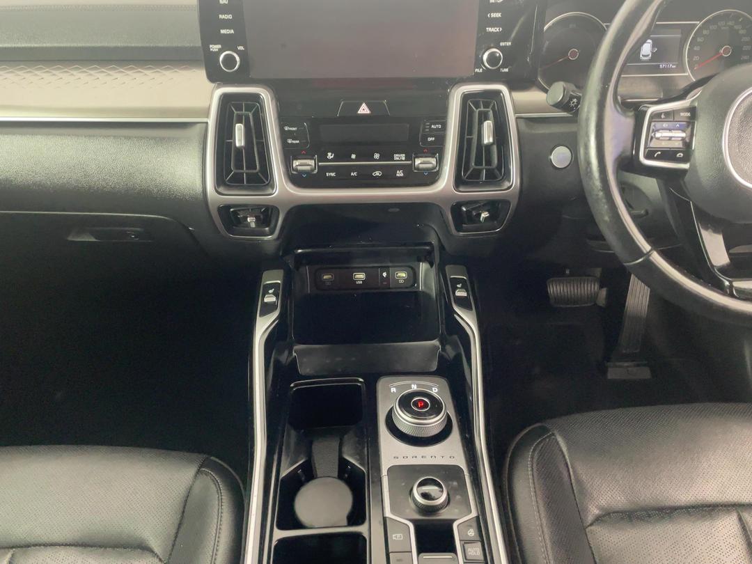 Photo '18' of KIA Sorento