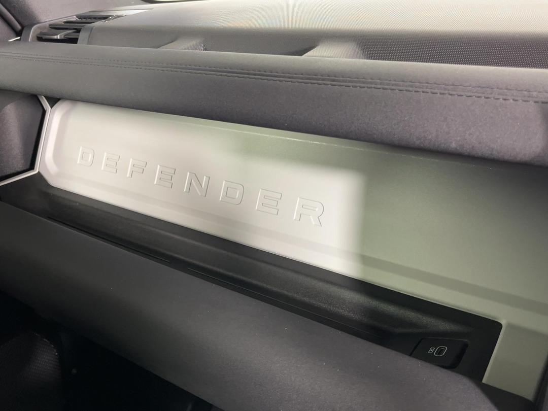 Photo '31' of Land Rover Defender