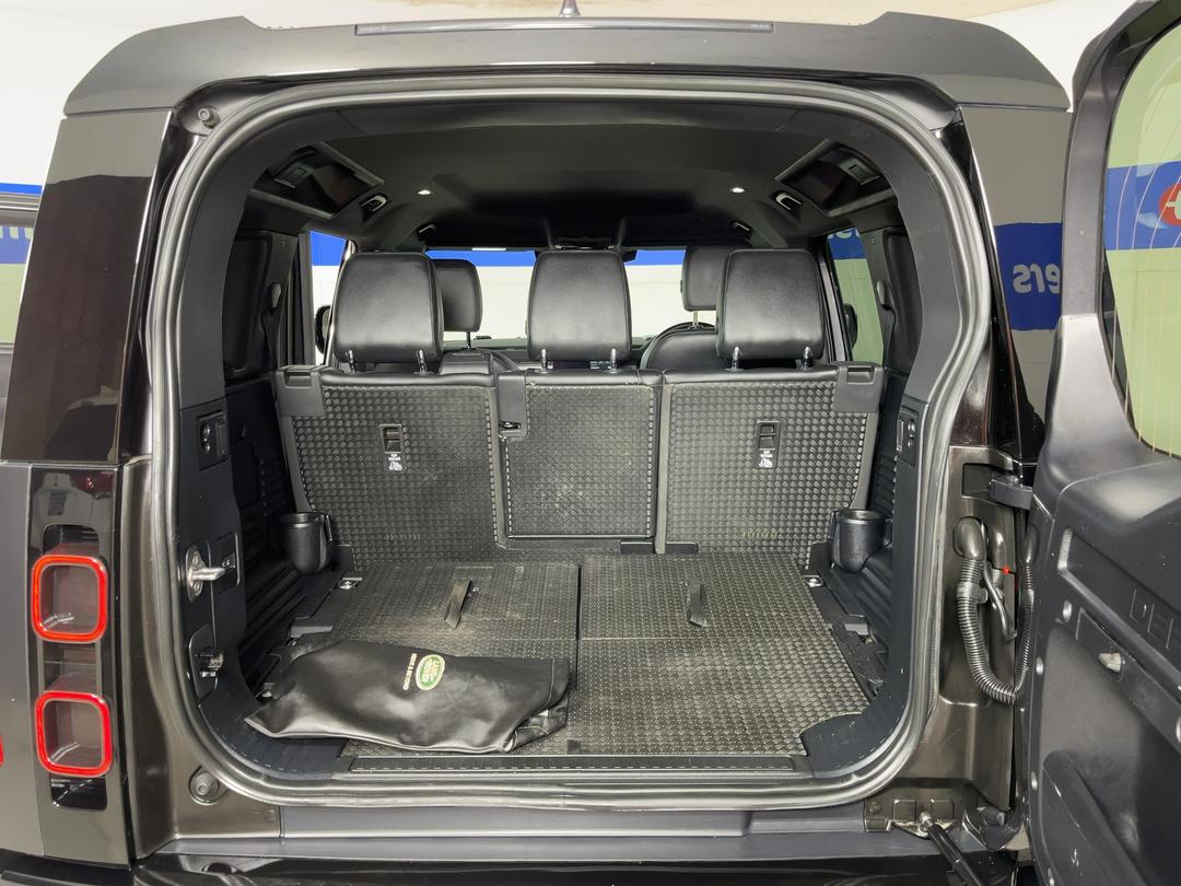 Photo '37' of Land Rover Defender
