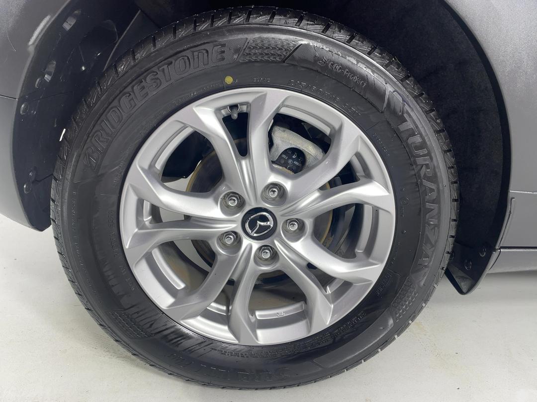 Photo '12' of Mazda CX-3