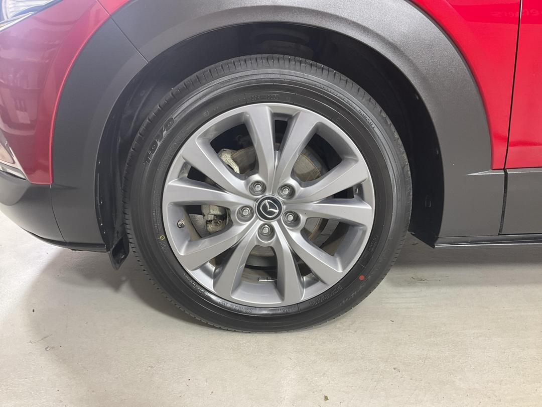 Photo '10' of Mazda CX-30