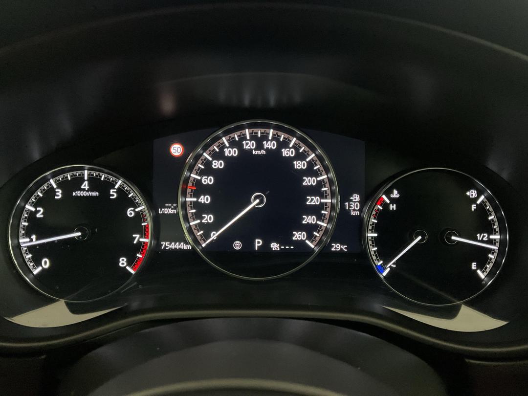 Photo '21' of Mazda CX-30