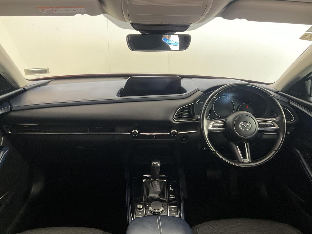 Photo '17' of Mazda CX-30