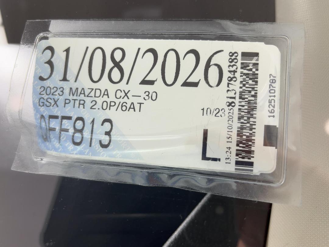 Photo '24' of Mazda CX-30