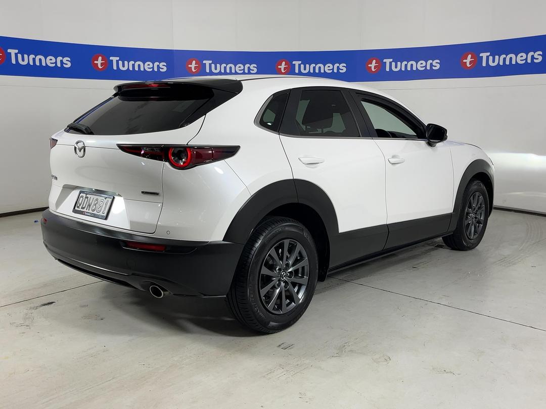Photo '7' of Mazda CX-30