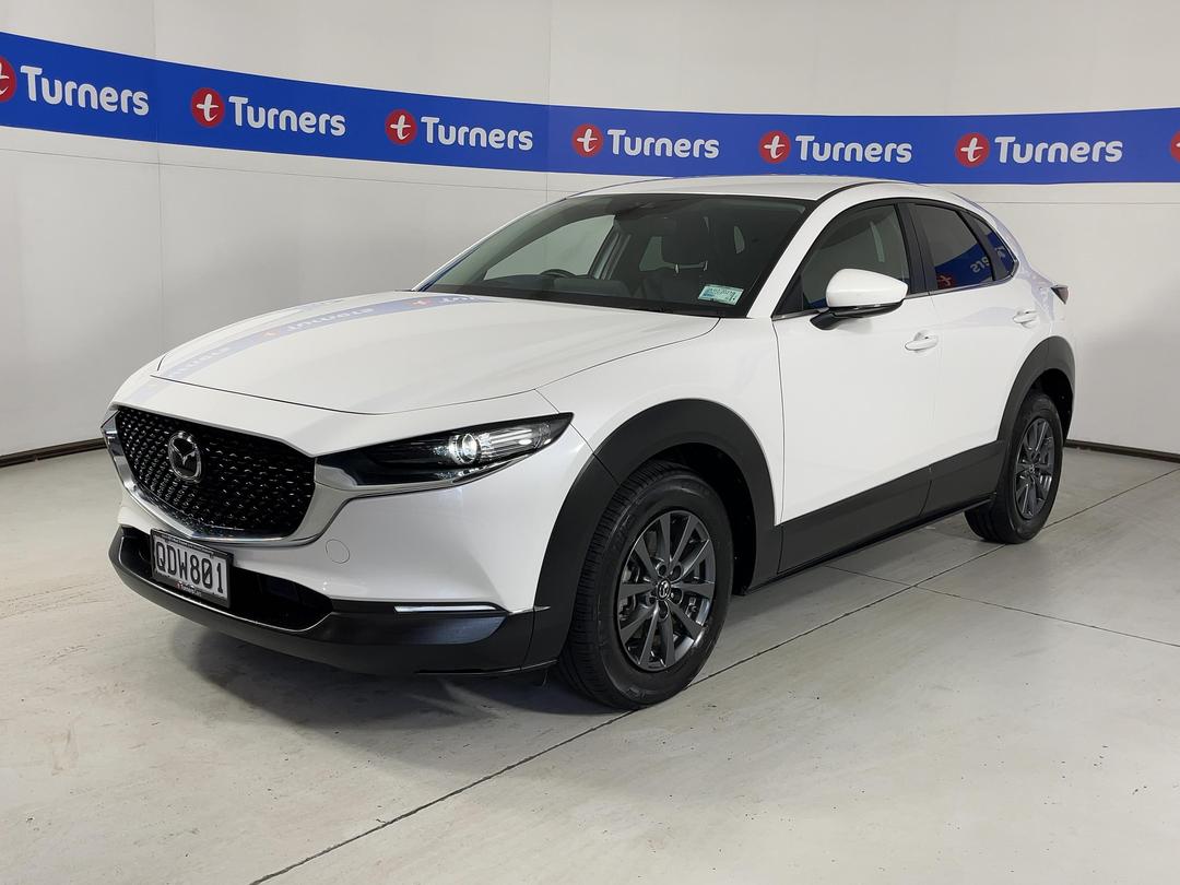 Photo '4' of Mazda CX-30