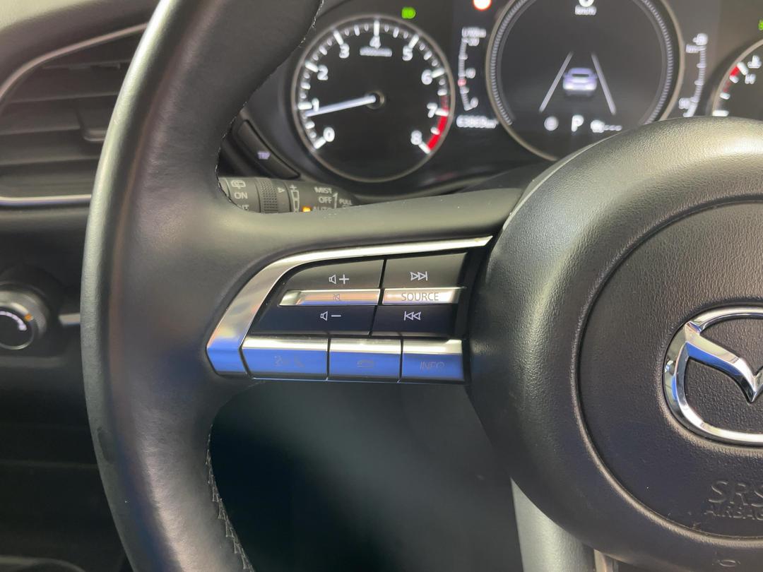 Photo '25' of Mazda CX-30