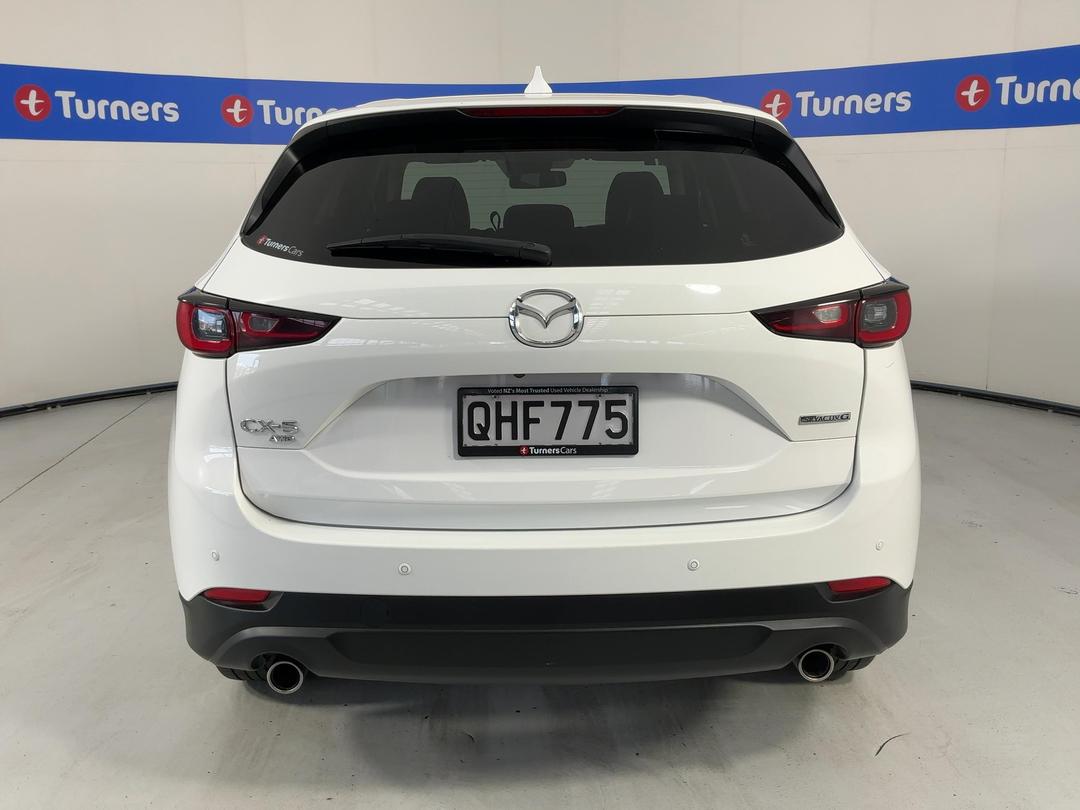 Photo '6' of Mazda CX-5