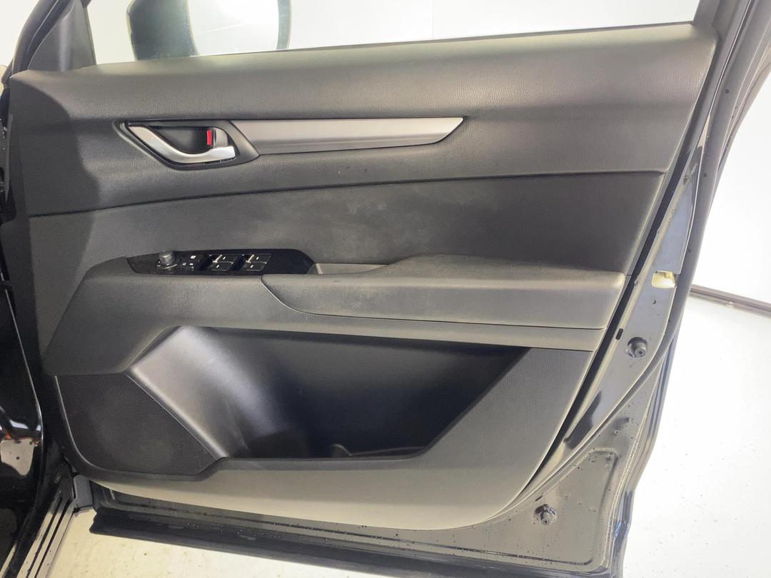 Photo '15' of Mazda CX-5