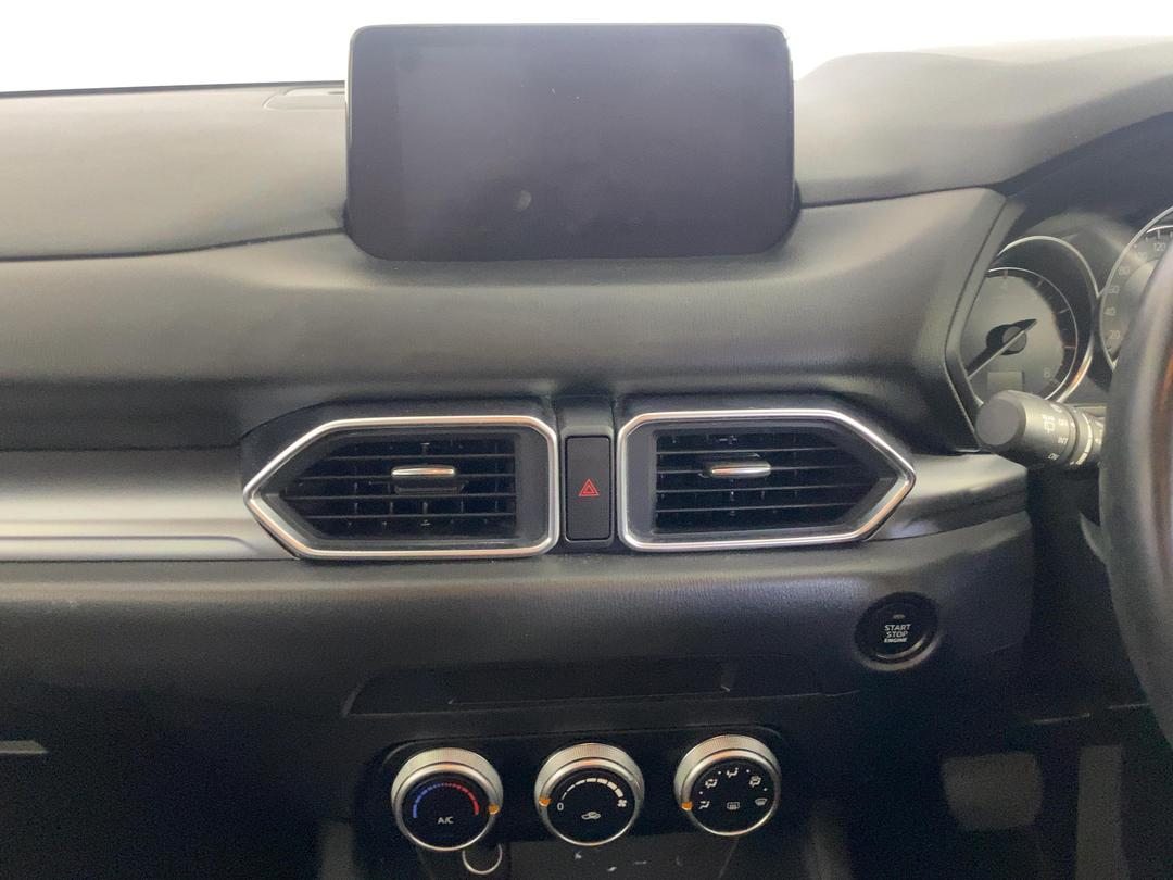 Photo '18' of Mazda CX-5