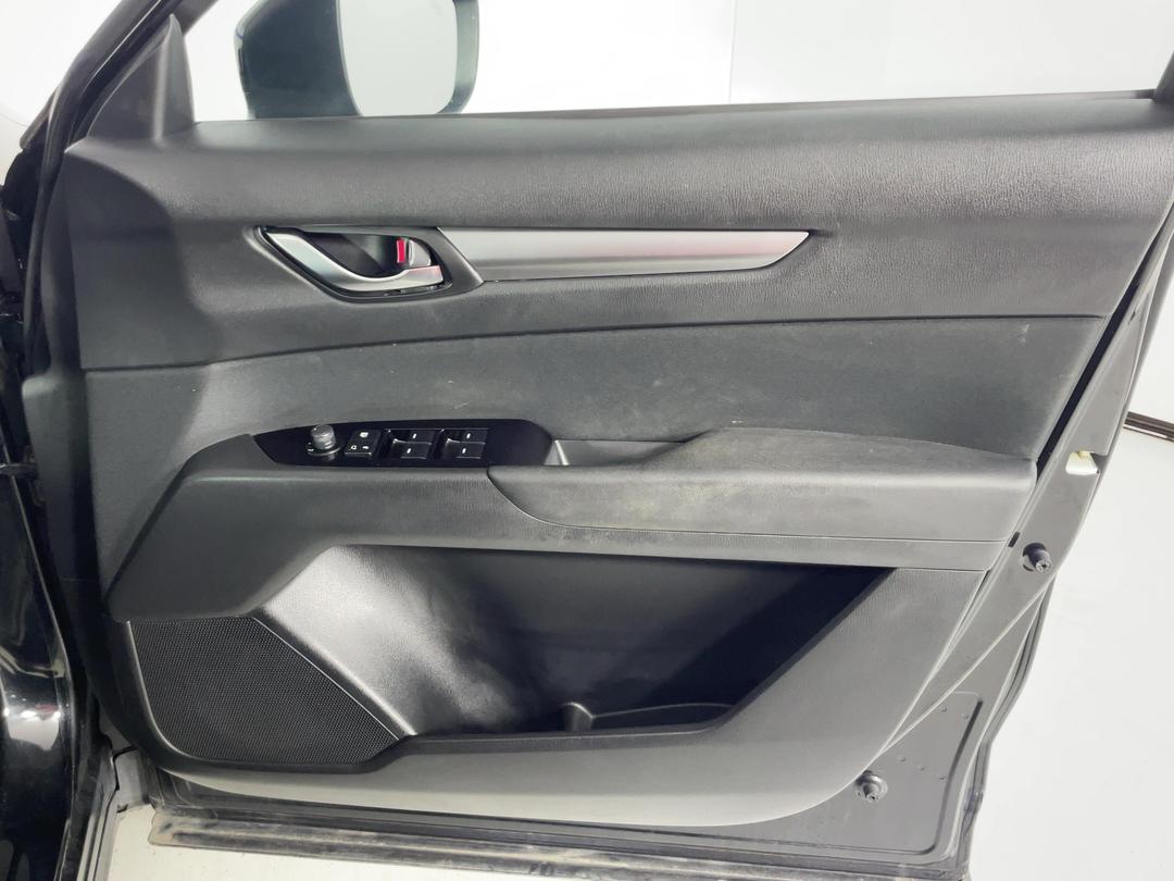 Photo '15' of Mazda CX-5