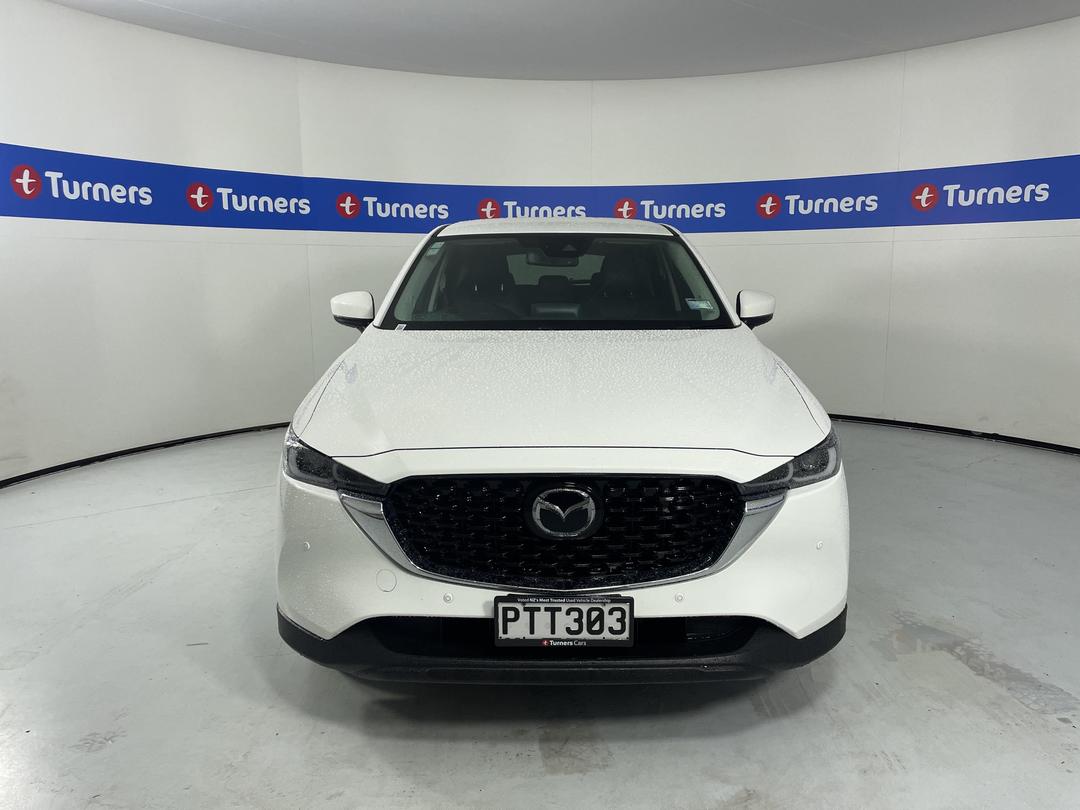 Photo '2' of Mazda CX-5