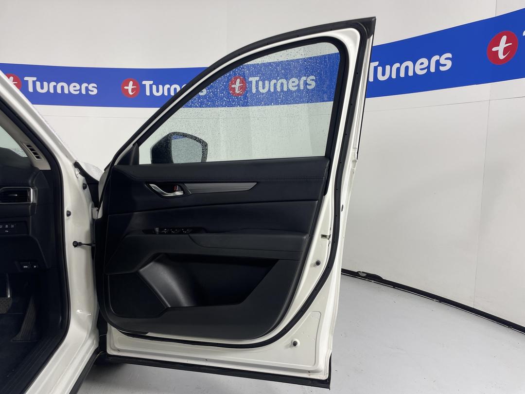 Photo '15' of Mazda CX-5