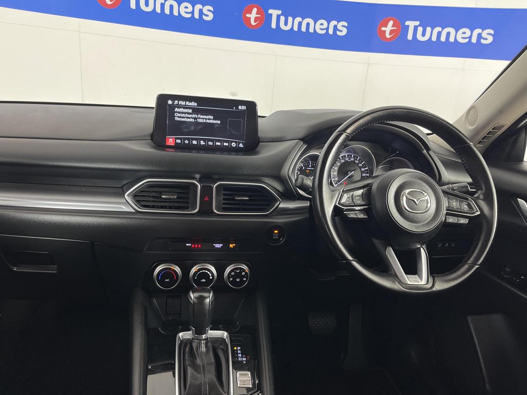 Photo '17' of Mazda CX-5