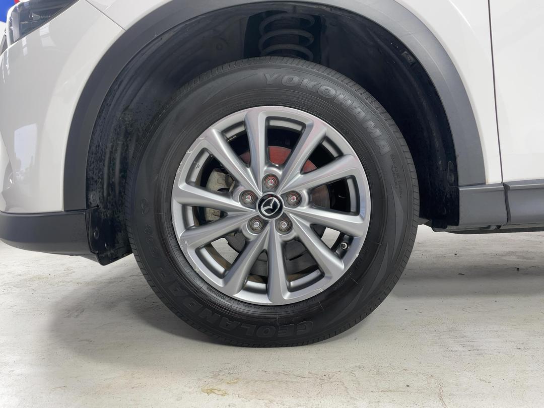 Photo '10' of Mazda CX-5