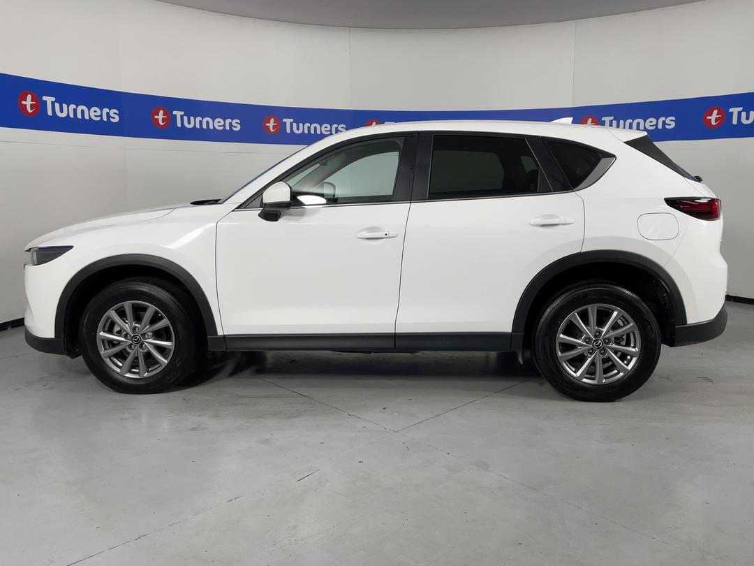 Photo '24' of Mazda CX-5