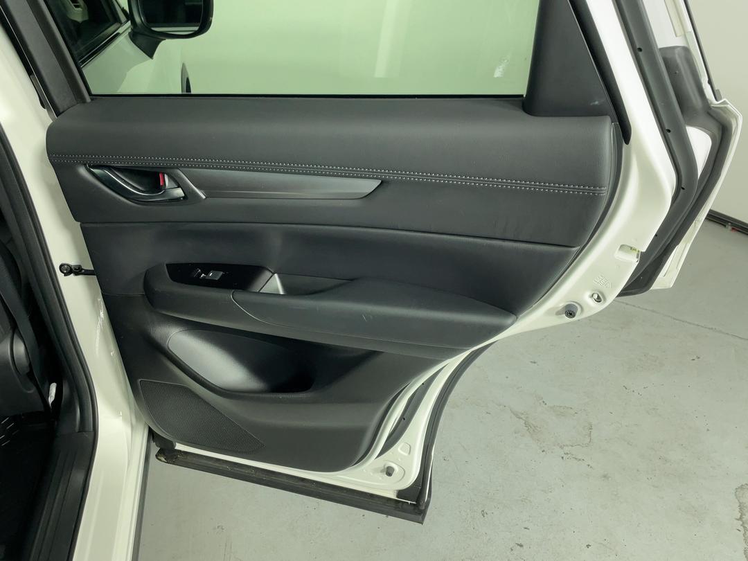 Photo '19' of Mazda CX-5