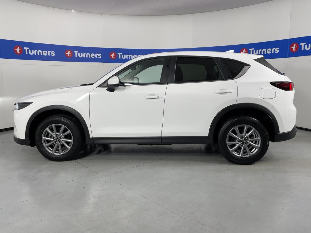 Photo '24' of Mazda CX-5