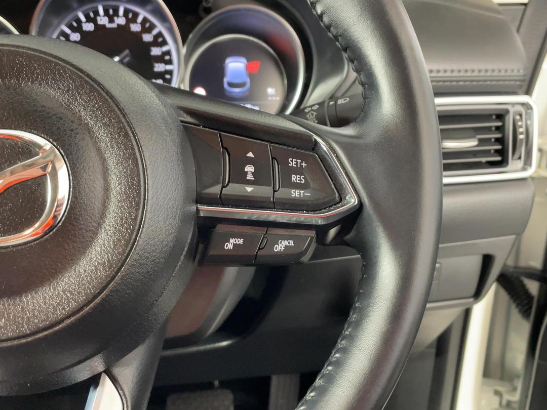 Photo '33' of Mazda CX-5