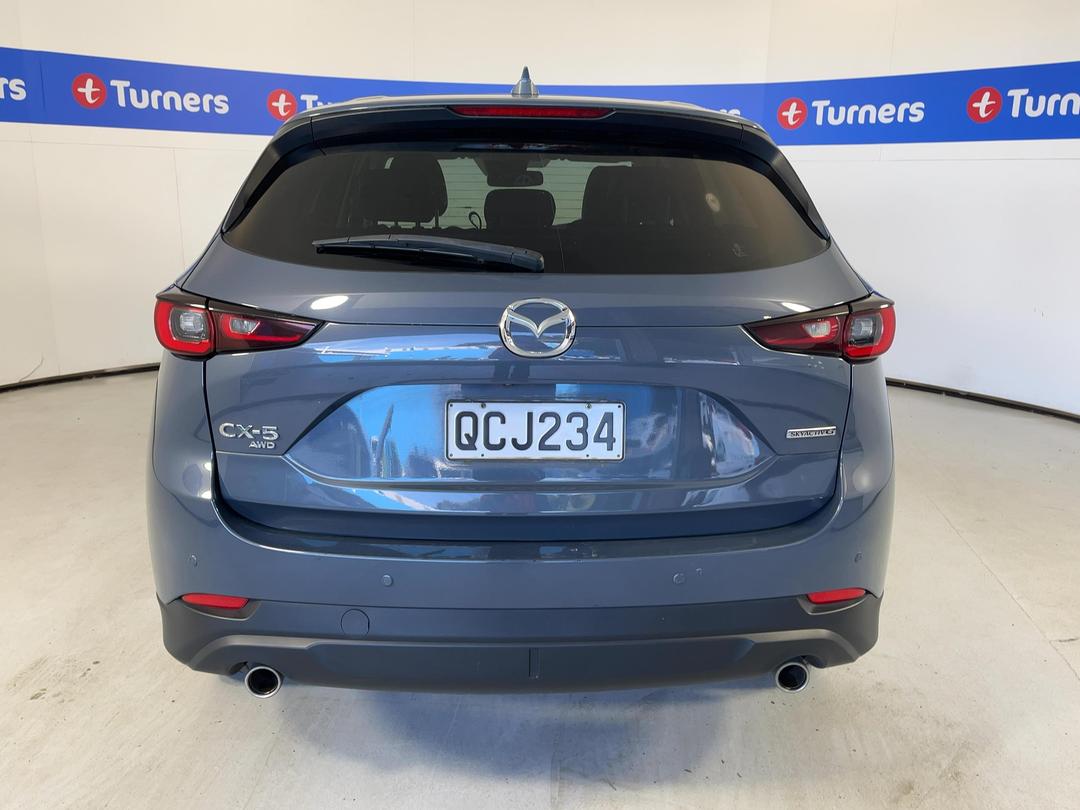 Photo '6' of Mazda CX-5