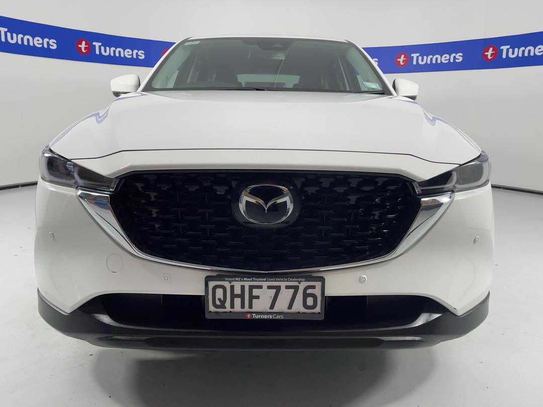 Photo '2' of Mazda CX-5