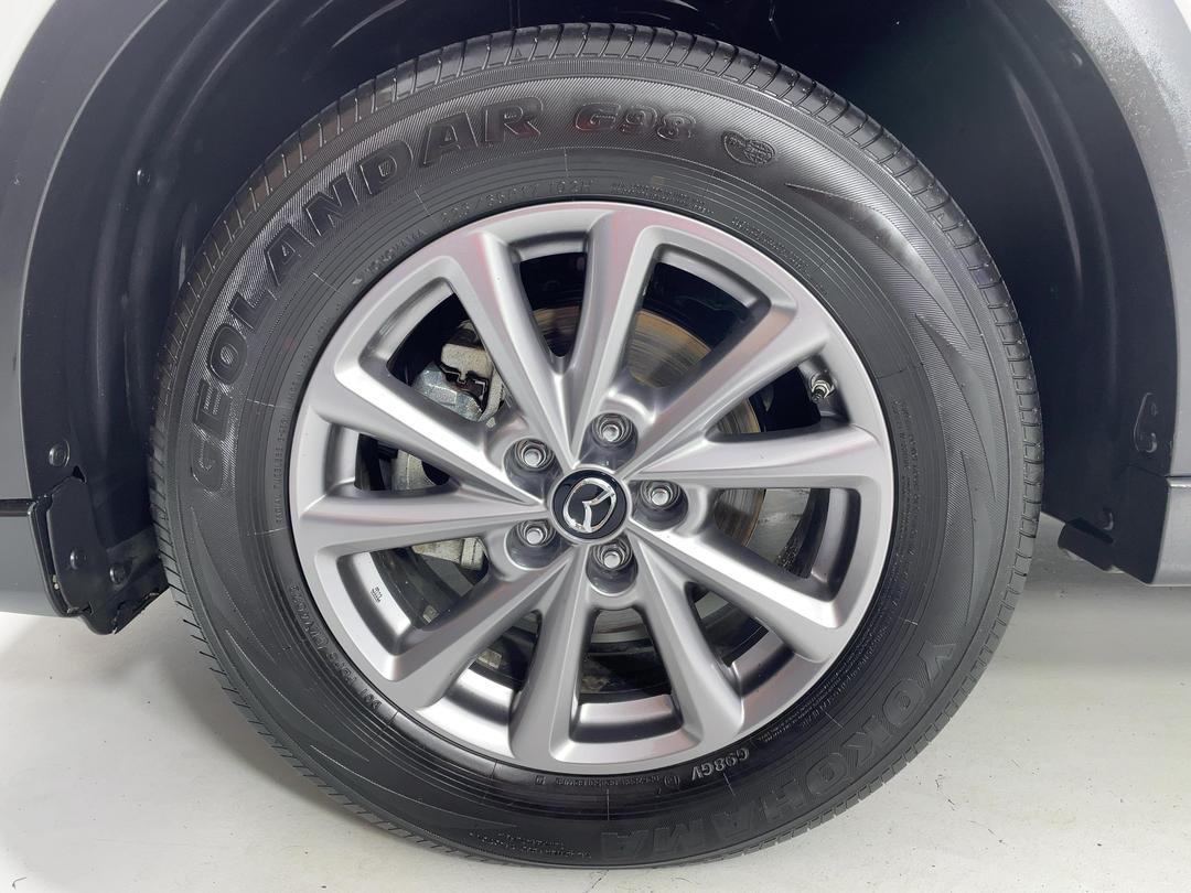 Photo '10' of Mazda CX-5