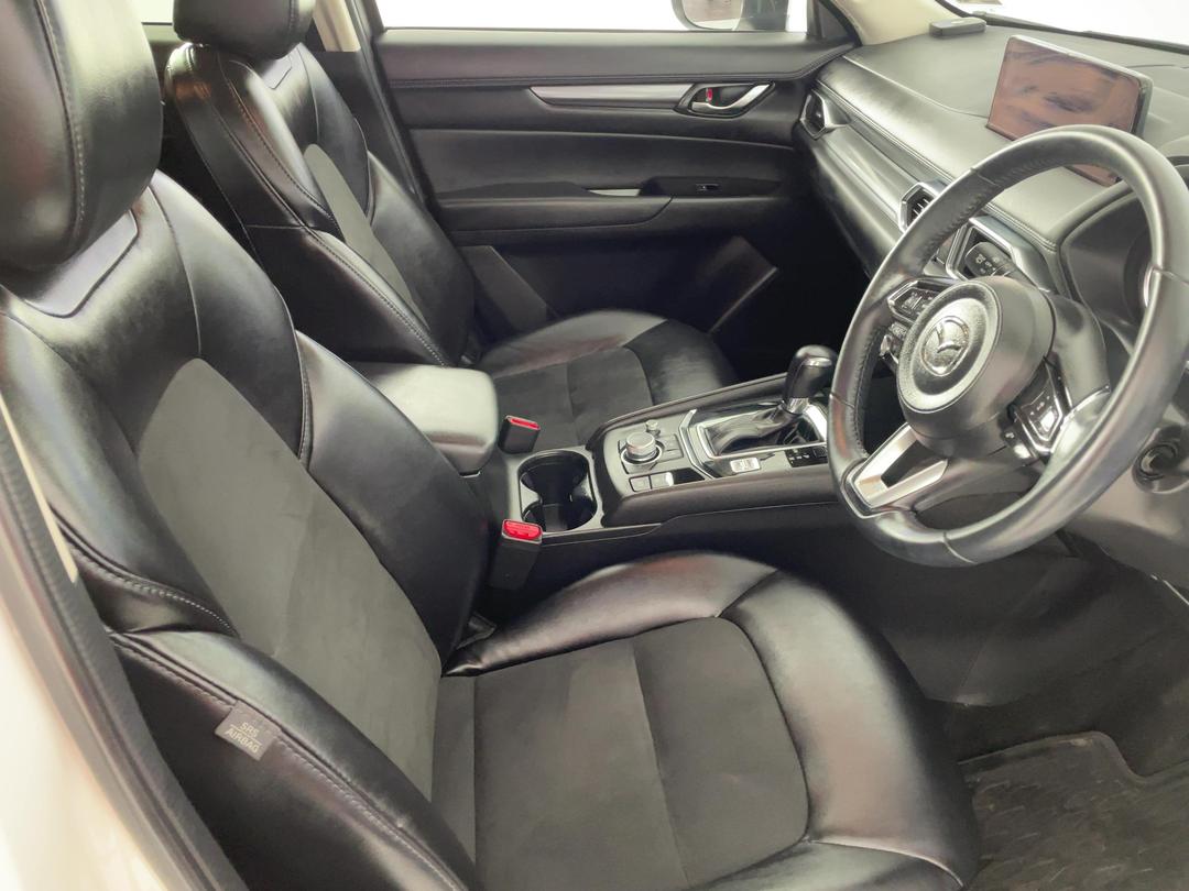 Photo '16' of Mazda CX-5