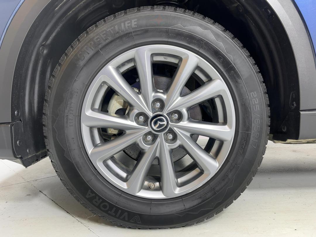 Photo '10' of Mazda CX-5
