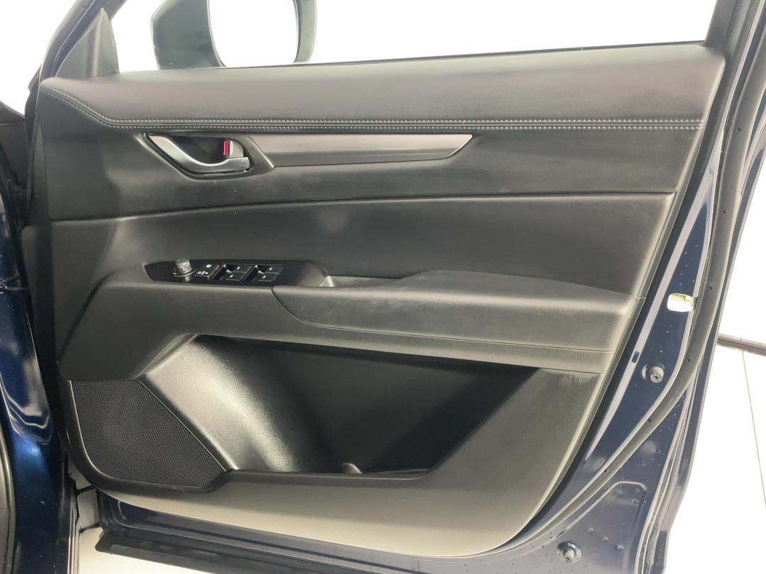 Photo '15' of Mazda CX-5