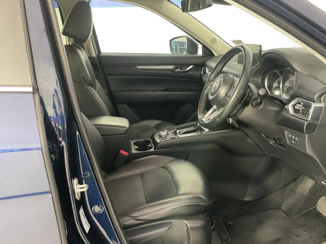Photo '16' of Mazda CX-5