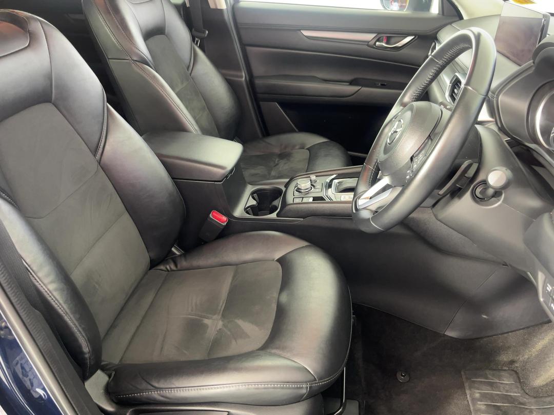 Photo '16' of Mazda CX-5