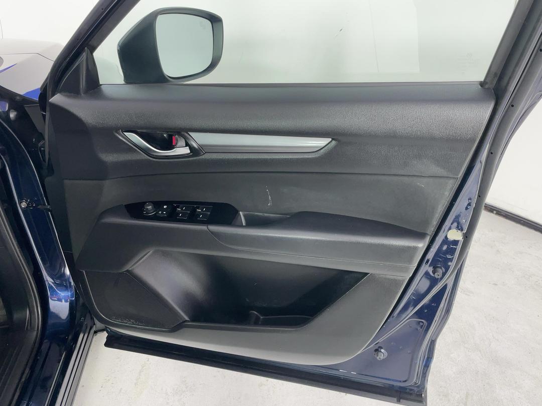 Photo '15' of Mazda CX-5